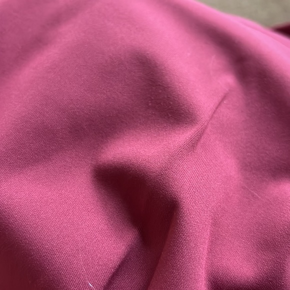 Lululemon Scalloped Hem Wunder Unders - SZ 6 - Picture 3 of 3